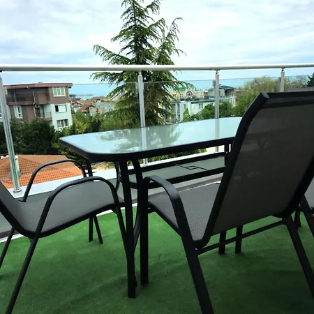 в Apartment *